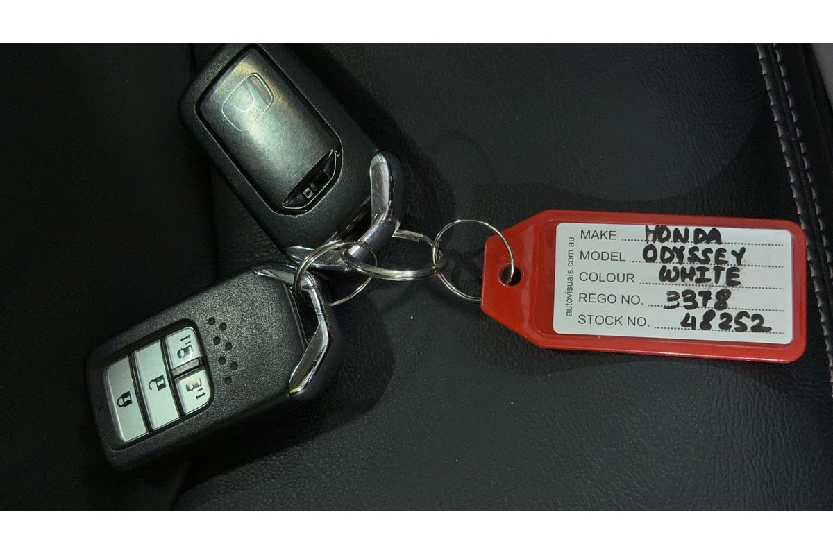 2015 Honda Odyssey VTi-L 5th Gen