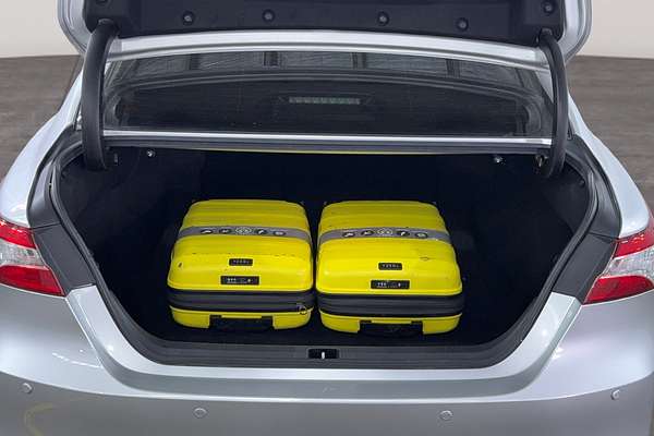 2018 Toyota Camry Ascent ASV70R