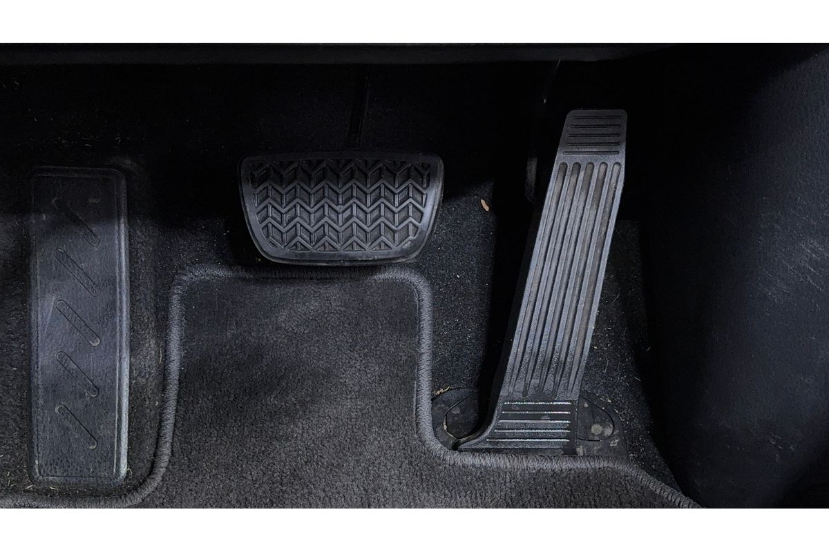 2018 Toyota Camry Ascent ASV70R