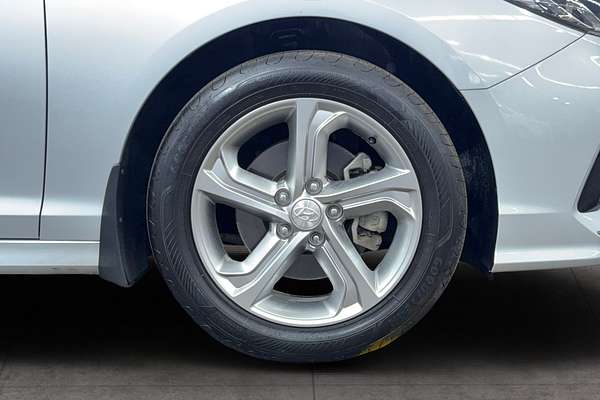 2018 Hyundai Sonata Active LF4