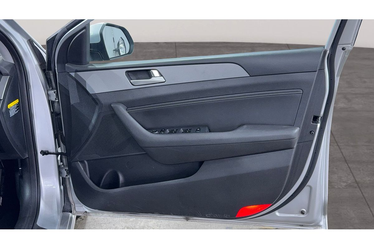 2018 Hyundai Sonata Active LF4