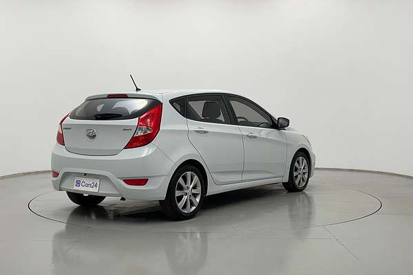 2017 Hyundai Accent Sport RB6