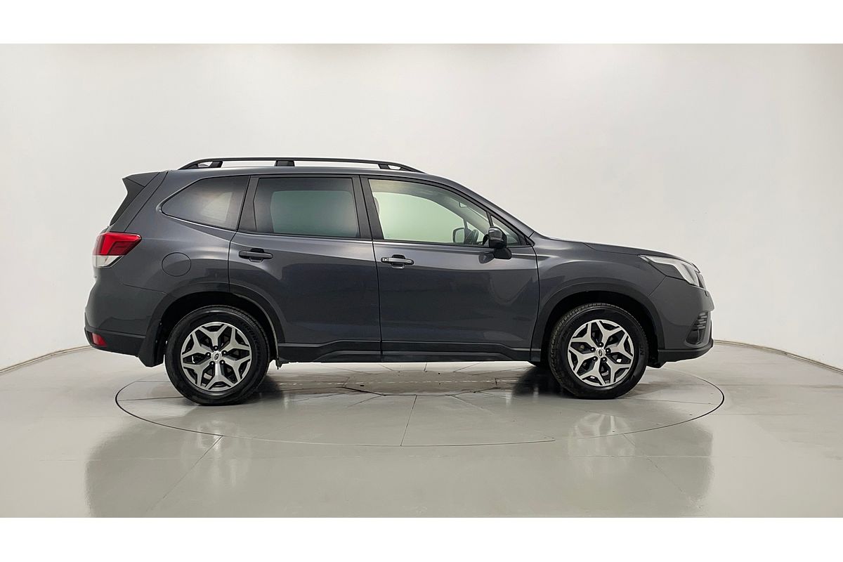 2023 Subaru Forester 2.5i 50 Years Edition S5