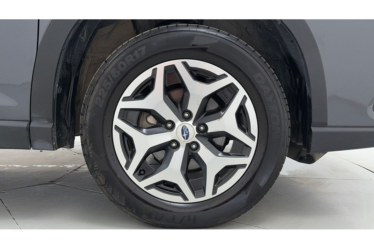 2023 Subaru Forester 2.5i 50 Years Edition S5