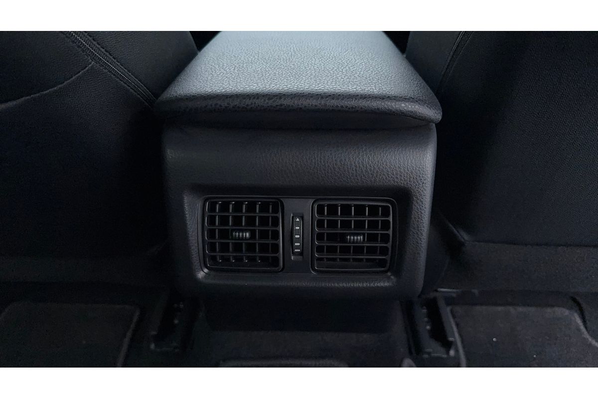 2019 Toyota Camry Ascent ASV70R