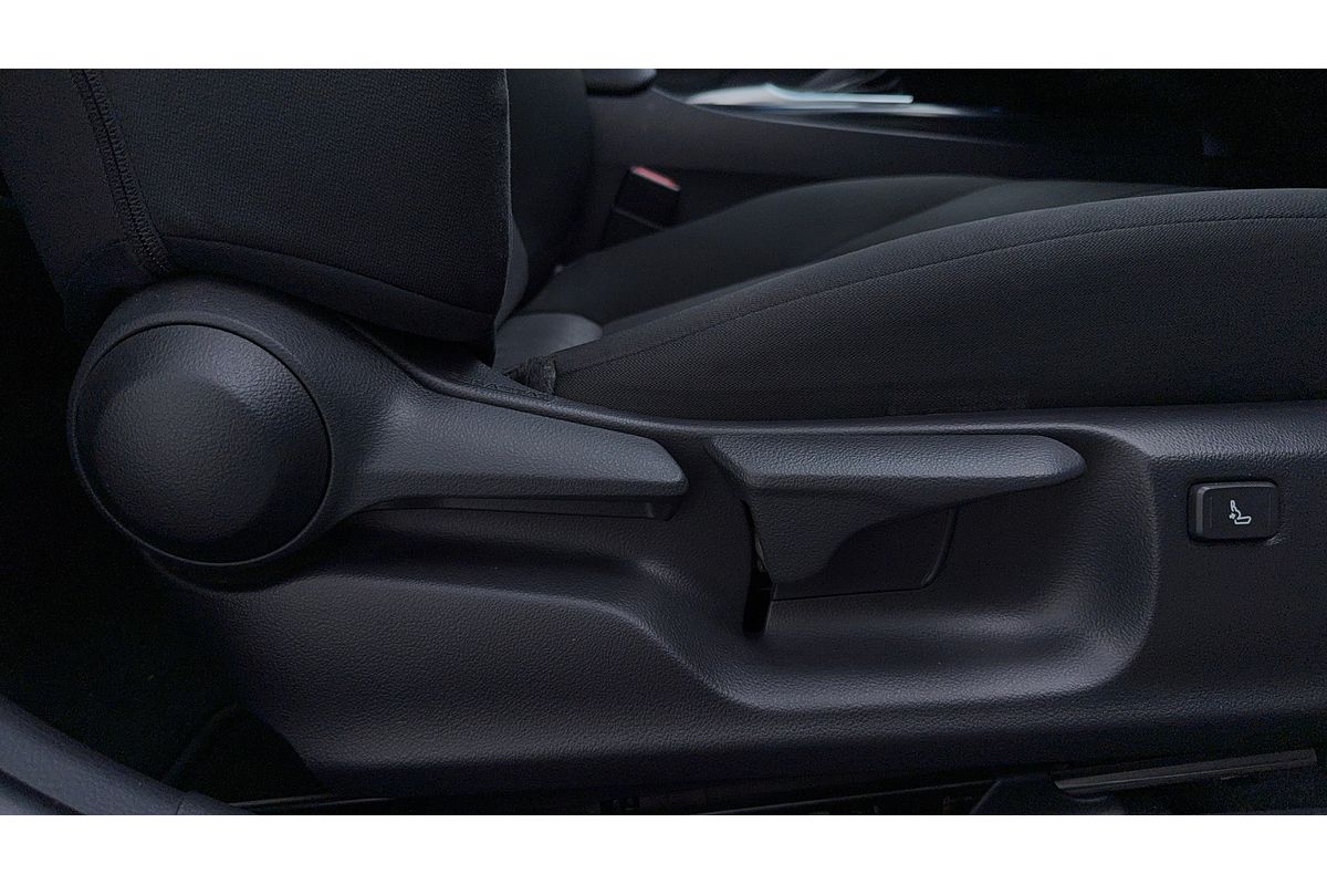 2019 Toyota Camry Ascent ASV70R