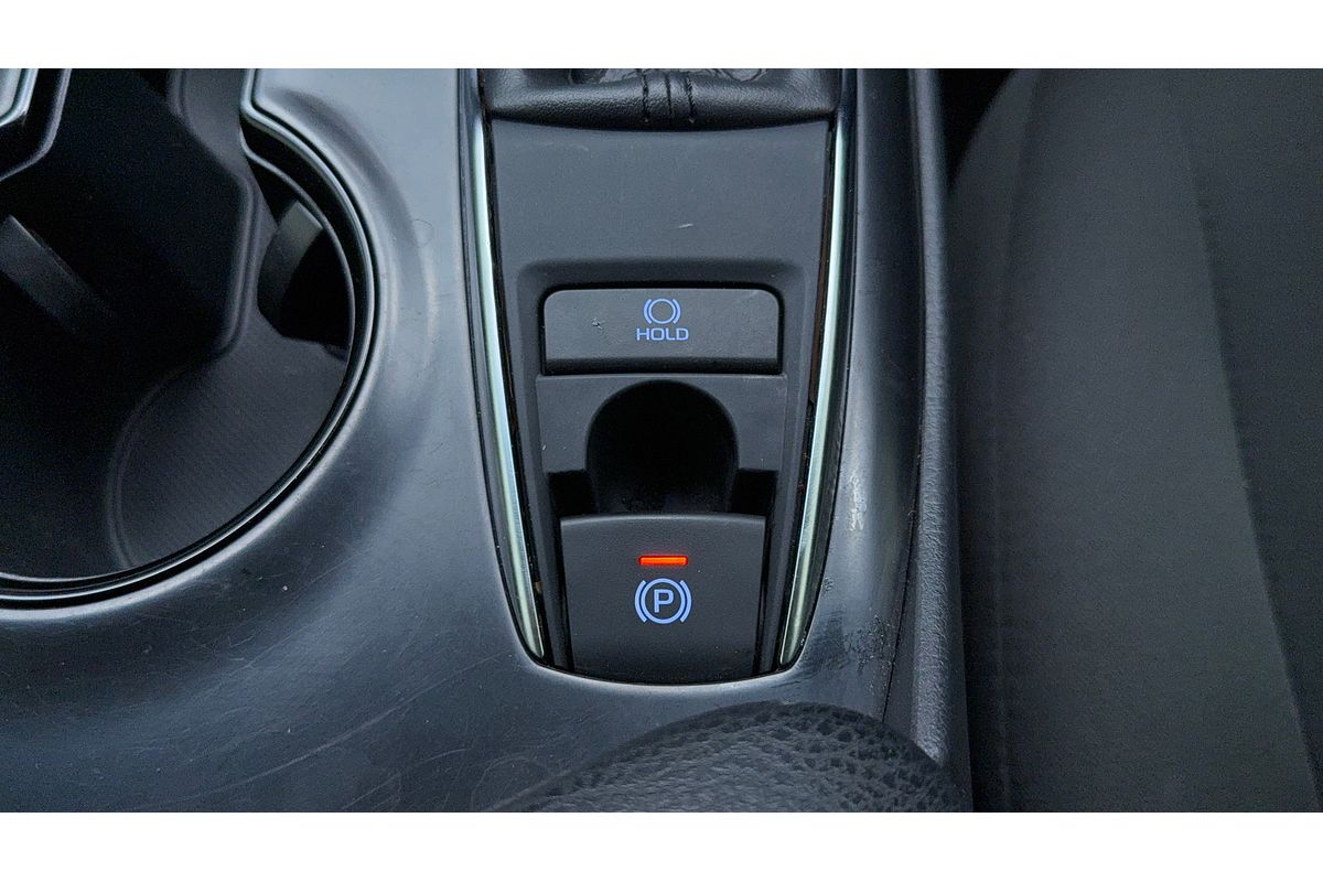 2019 Toyota Camry Ascent ASV70R