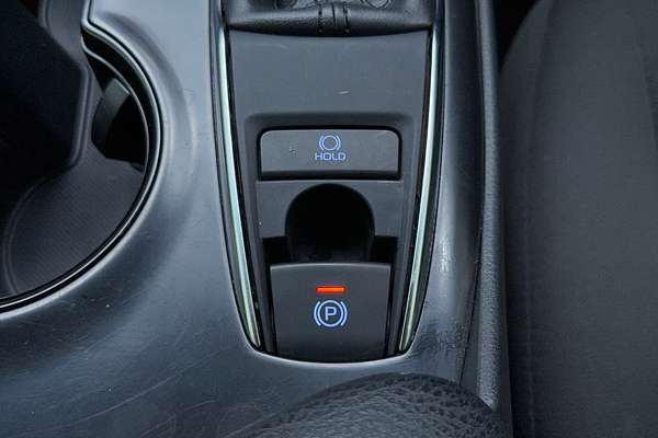 2019 Toyota Camry Ascent ASV70R