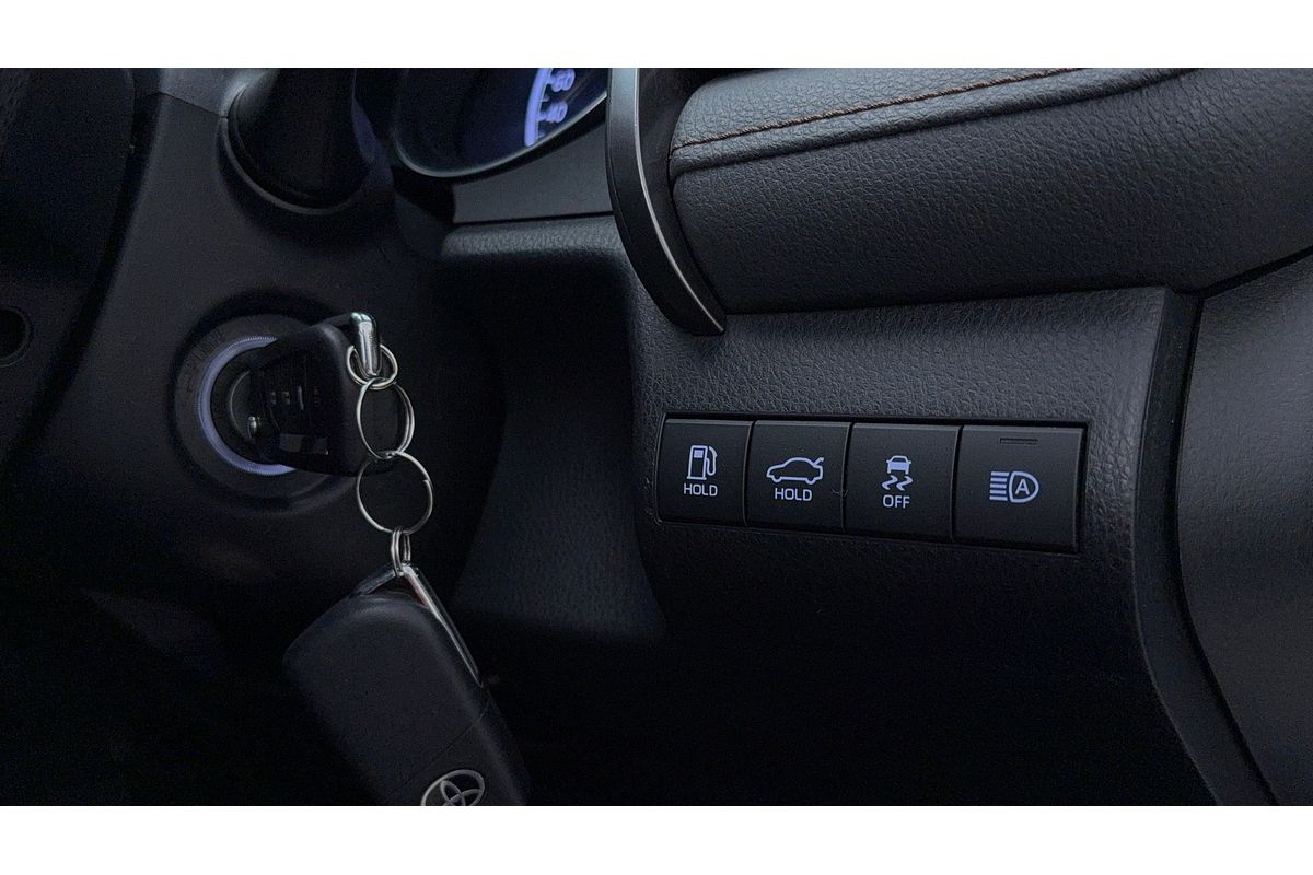 2019 Toyota Camry Ascent ASV70R