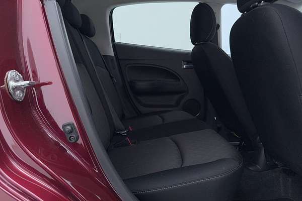 2021 Mitsubishi Mirage LS LB