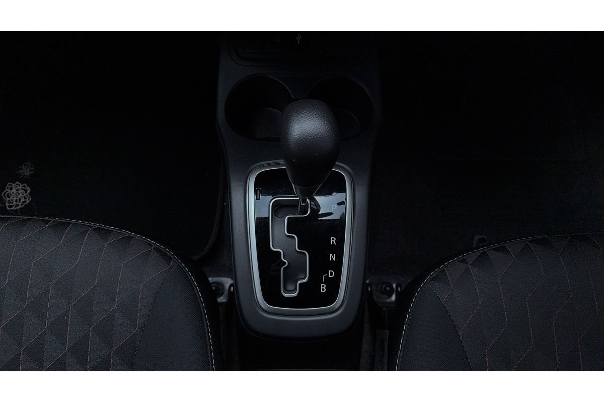 2021 Mitsubishi Mirage LS LB