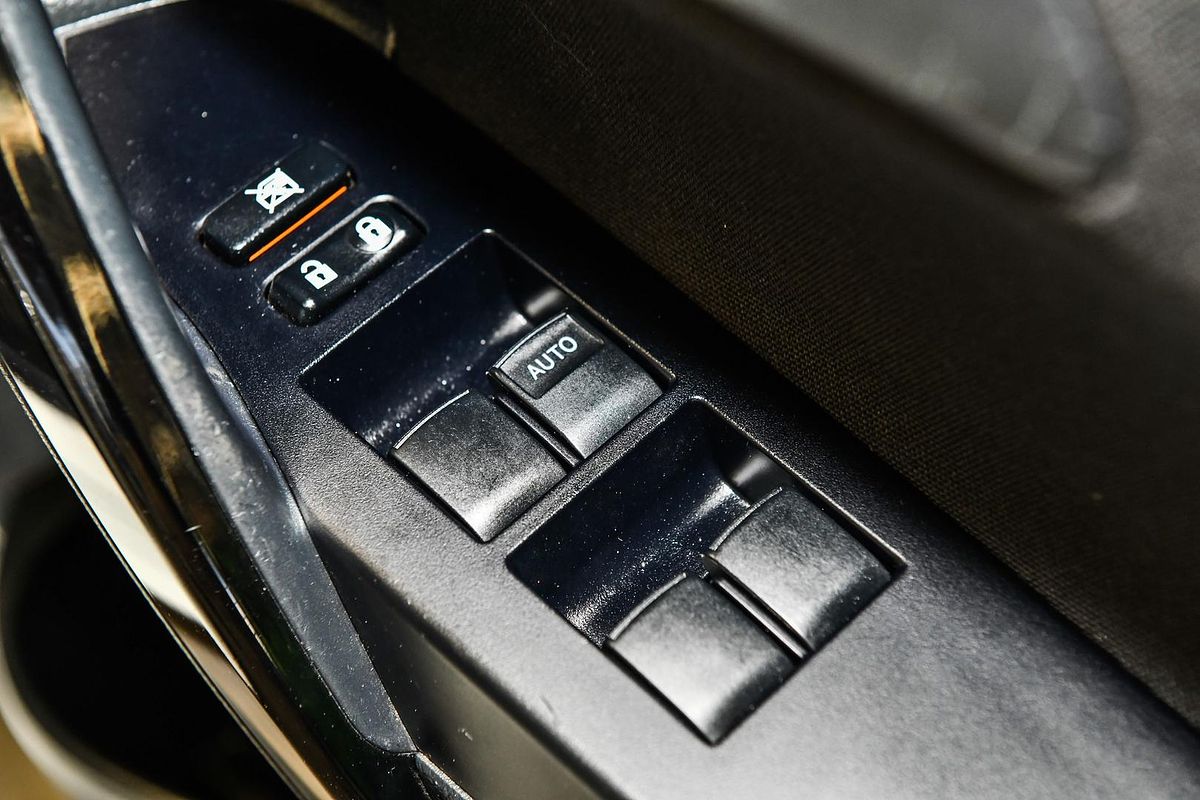 2018 Toyota Corolla Ascent Sport ZRE182R