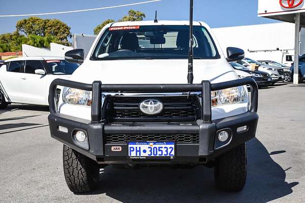 2020 Toyota Hilux SR GUN126R 4X4