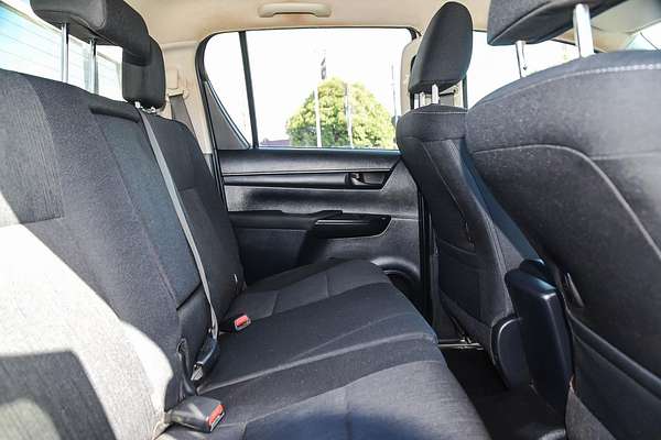 2020 Toyota Hilux SR GUN126R 4X4