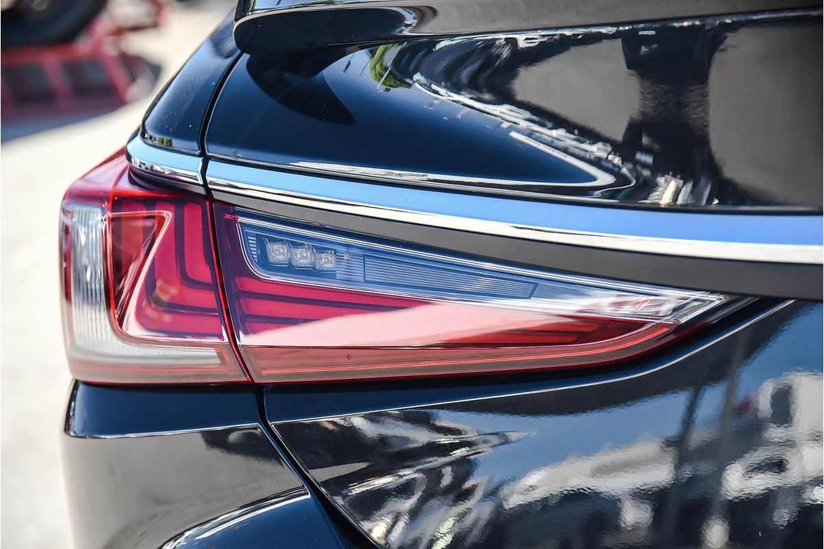 2023 Lexus ES ES300h Sports Luxury AXZH10R