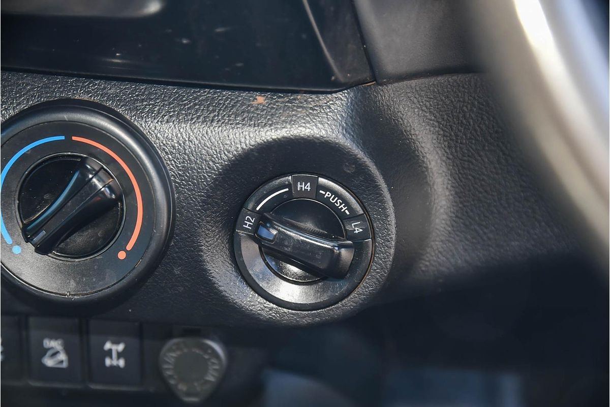 2020 Toyota Hilux SR GUN126R 4X4