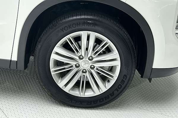 2024 Mitsubishi Outlander ES ZM