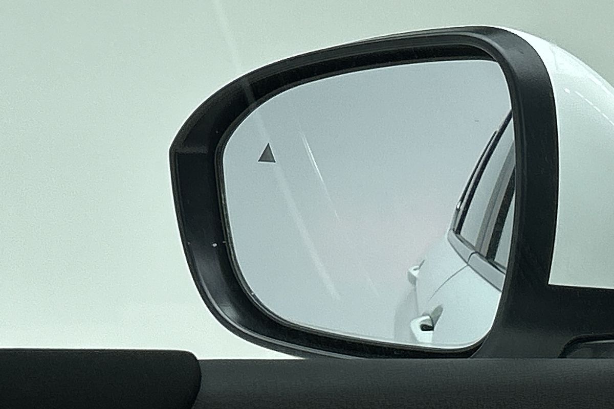 2024 Mitsubishi Outlander ES ZM