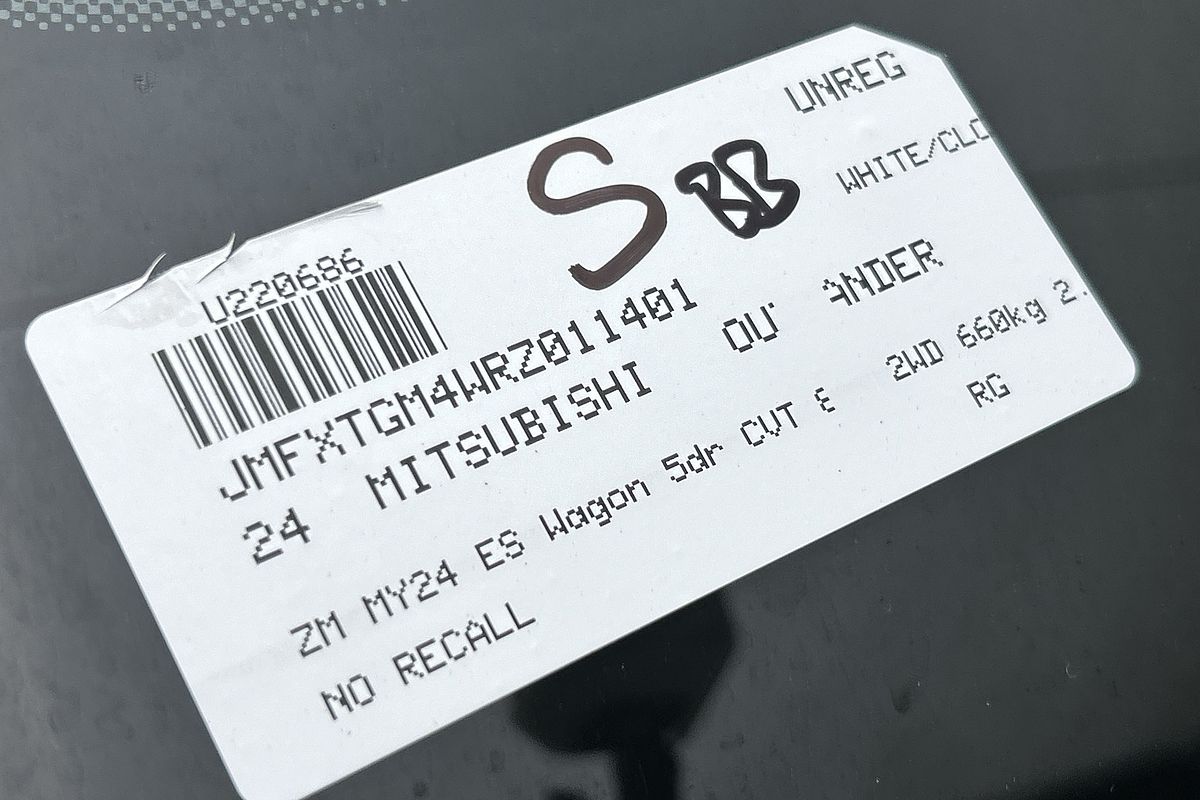 2024 Mitsubishi Outlander ES ZM