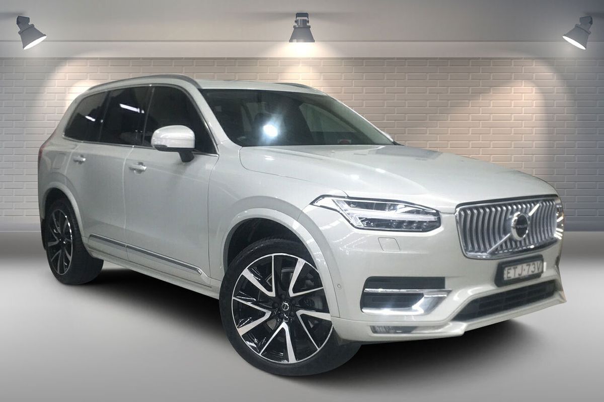2022 Volvo XC90 Ultimate B6 Bright