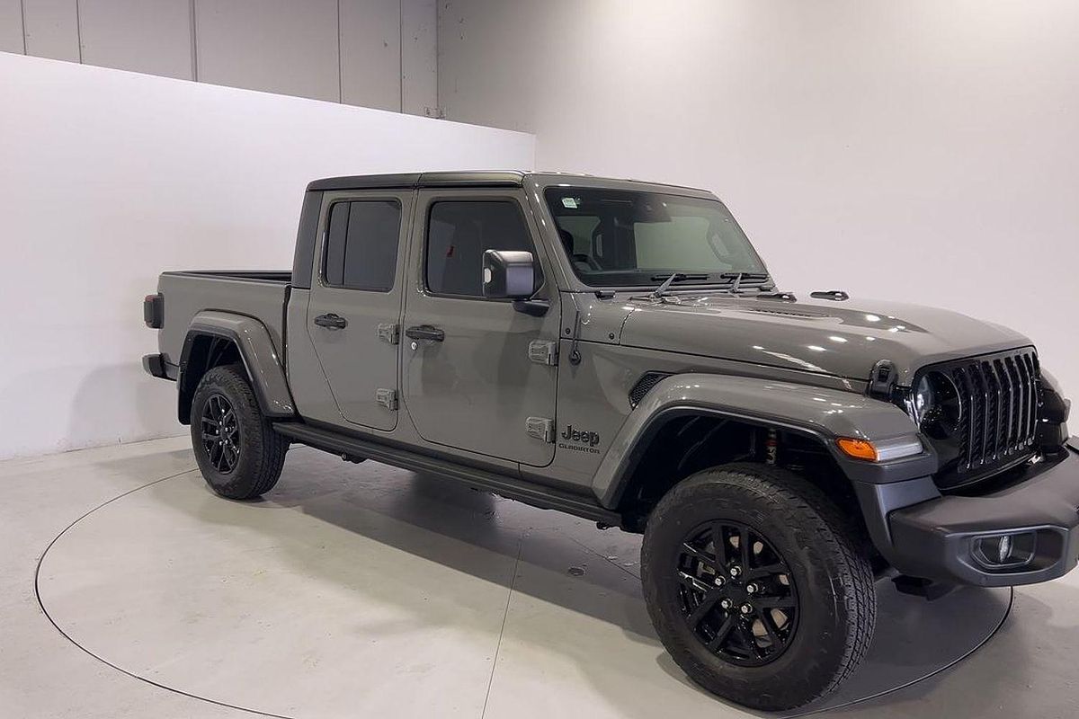 2022 Jeep Gladiator Night Eagle JT All Wheel Drive