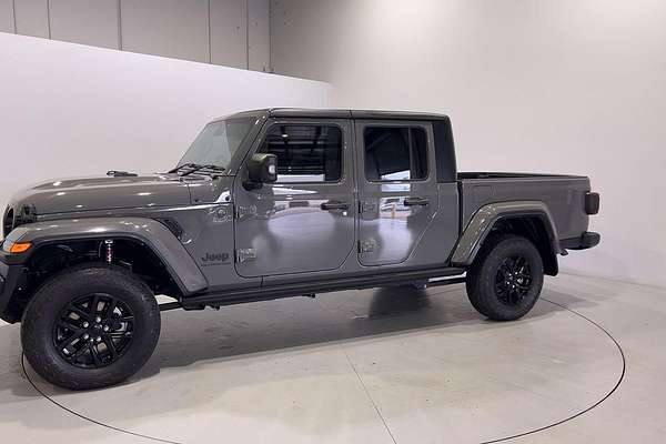 2022 Jeep Gladiator Night Eagle JT All Wheel Drive