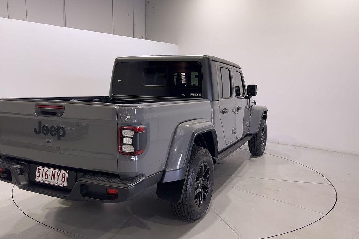 2022 Jeep Gladiator Night Eagle JT All Wheel Drive