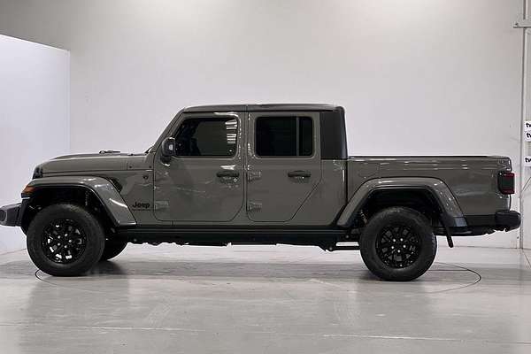 2022 Jeep Gladiator Night Eagle JT All Wheel Drive