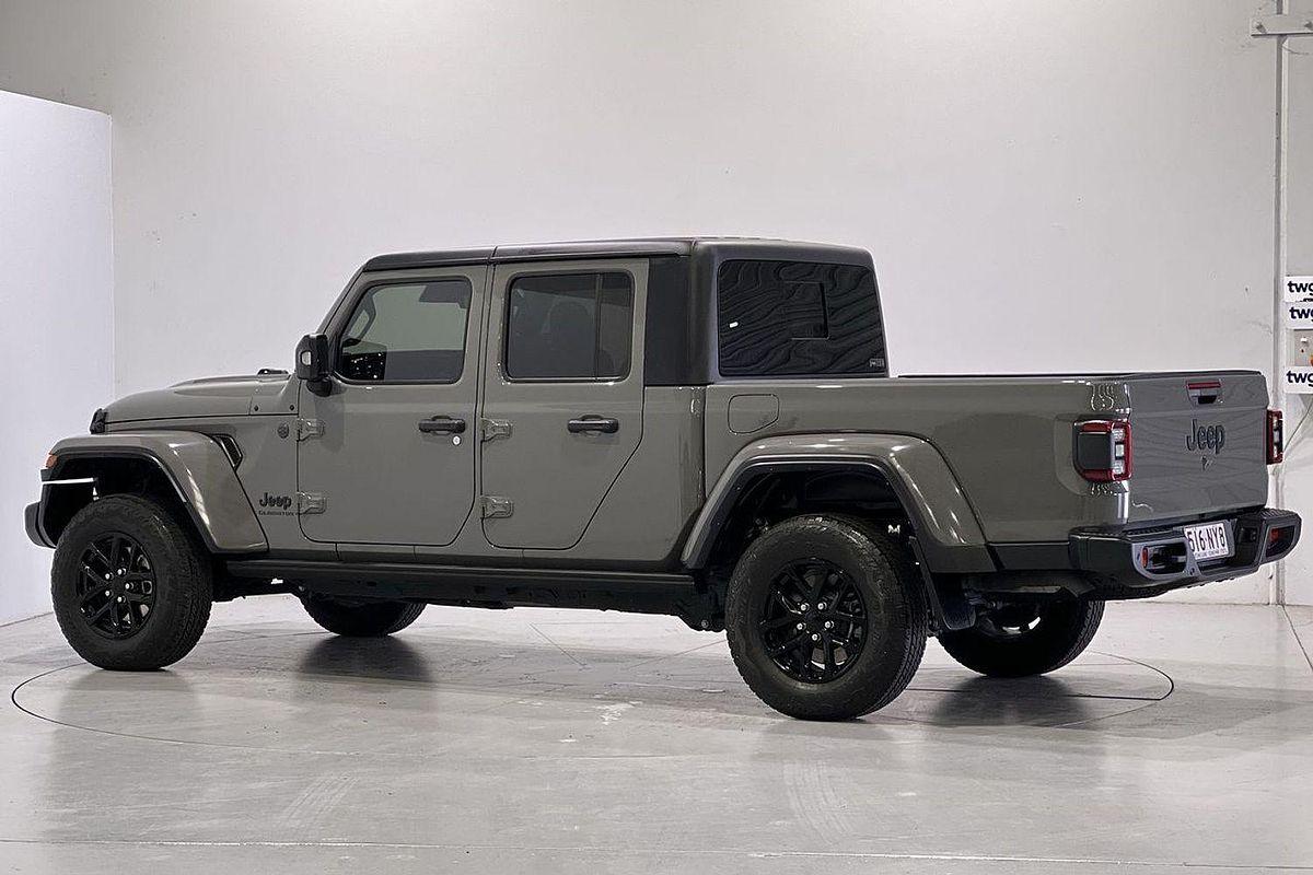 2022 Jeep Gladiator Night Eagle JT All Wheel Drive