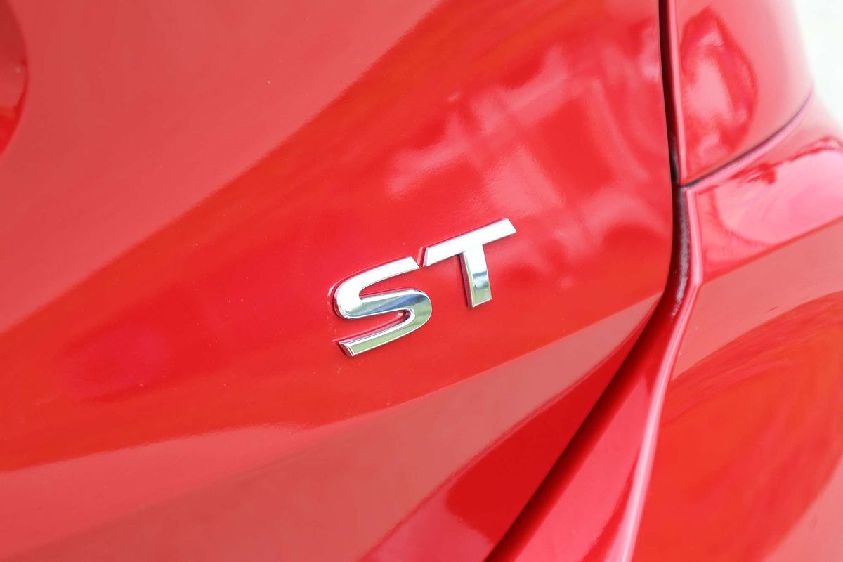 2025 Nissan X-TRAIL ST T33