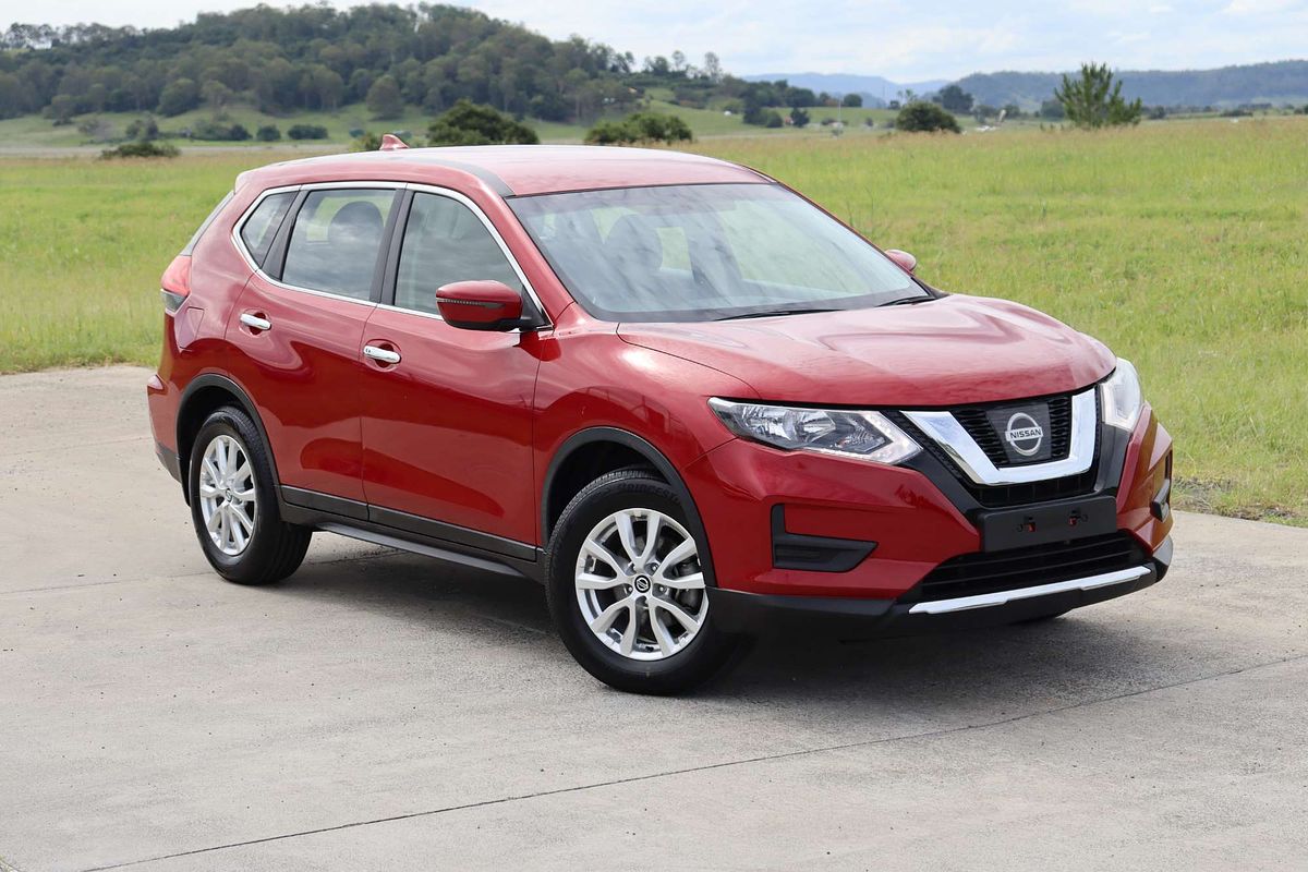 2025 Nissan X-TRAIL ST T33