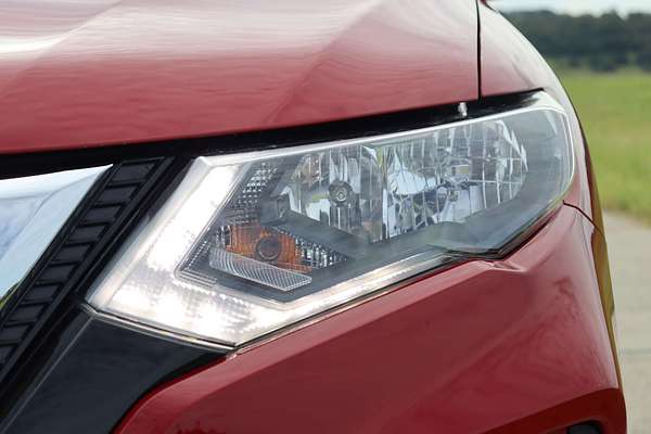 2025 Nissan X-TRAIL ST T33