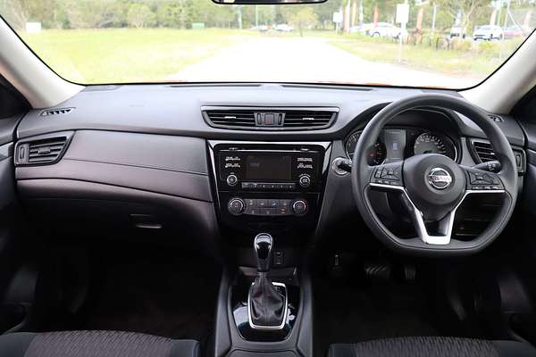 2025 Nissan X-TRAIL ST T33