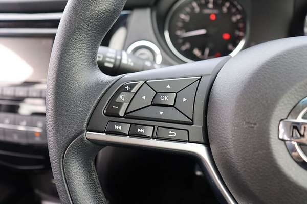 2025 Nissan X-TRAIL ST T33