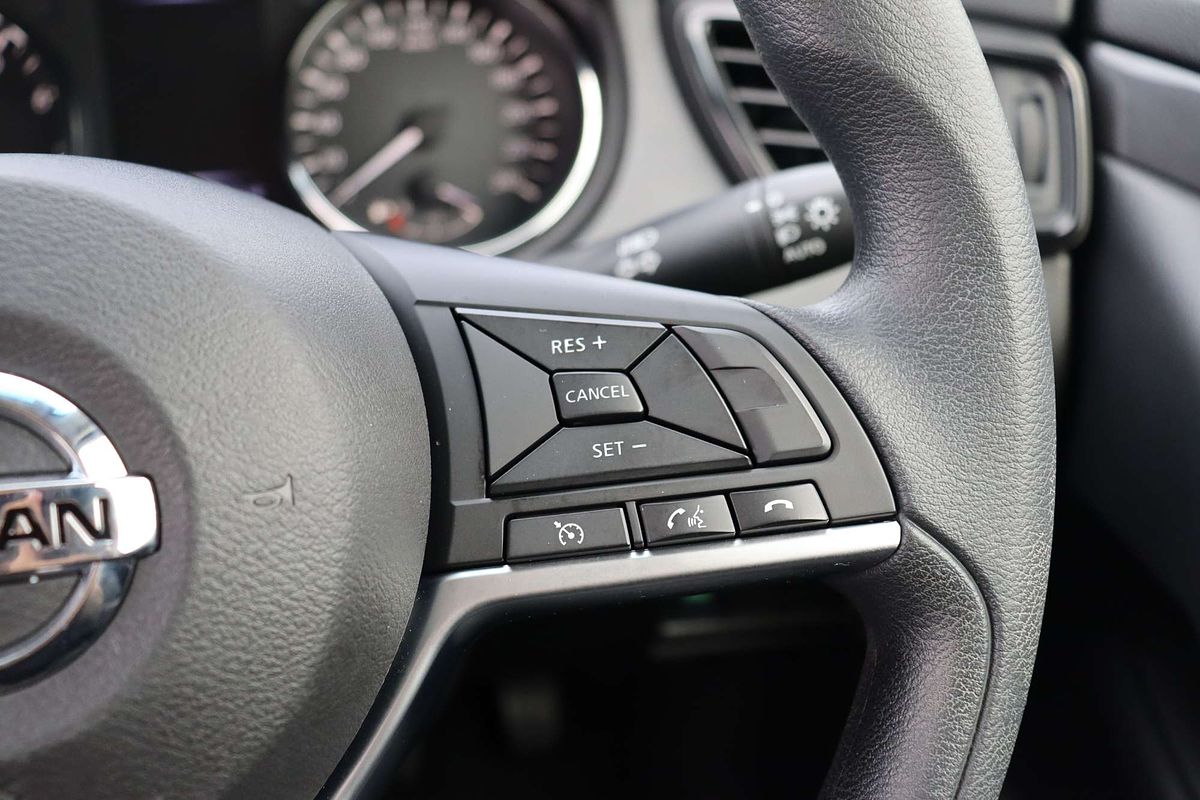 2025 Nissan X-TRAIL ST T33