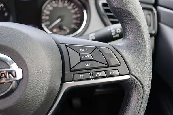 2025 Nissan X-TRAIL ST T33