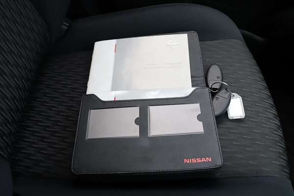 2025 Nissan X-TRAIL ST T33