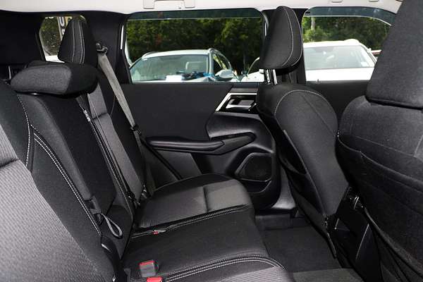 2024 Mitsubishi Outlander LS ZM