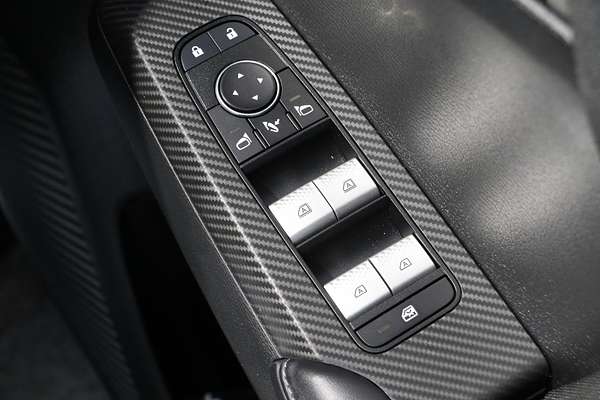 2024 Mitsubishi Outlander LS ZM