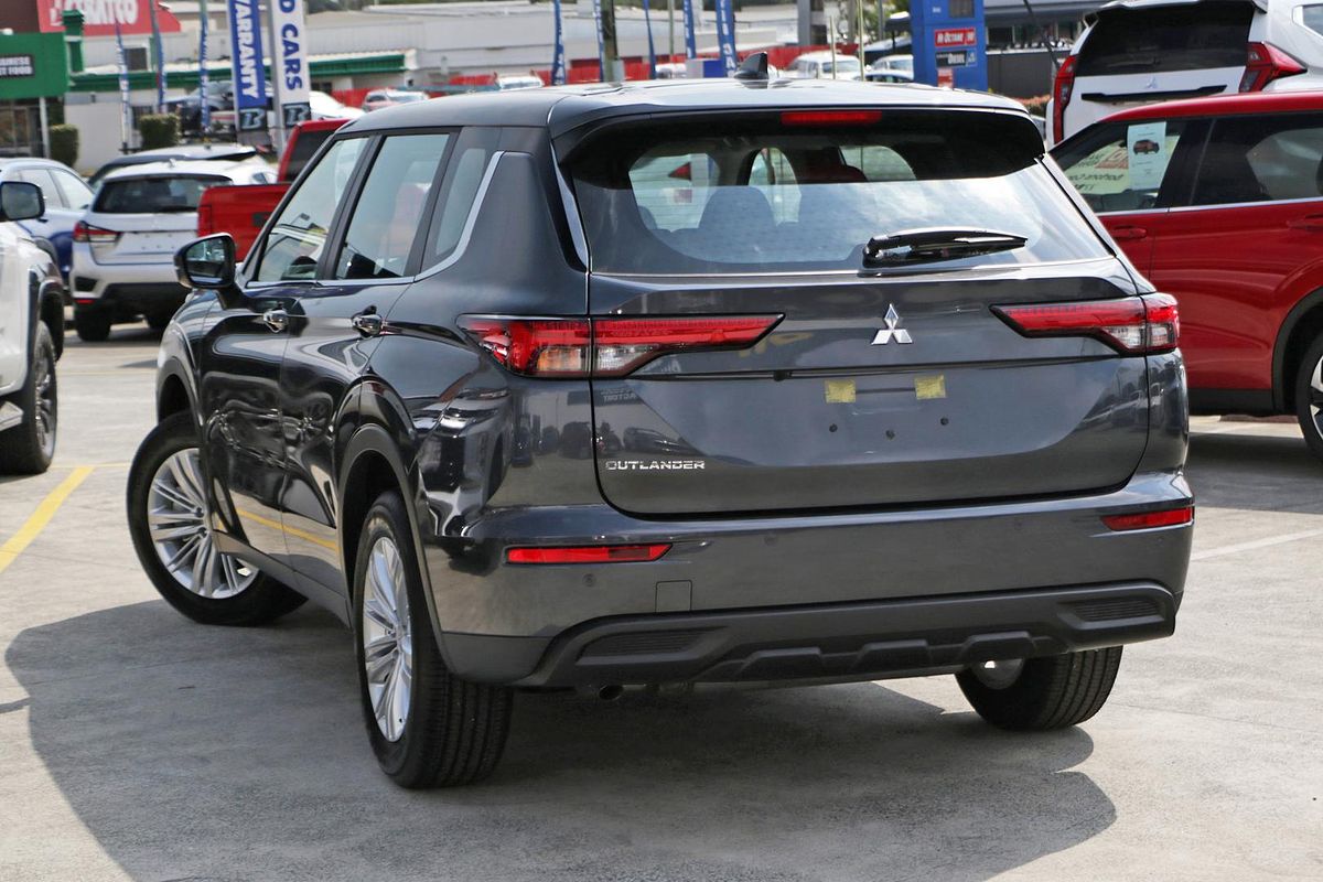 2024 Mitsubishi Outlander ES ZM