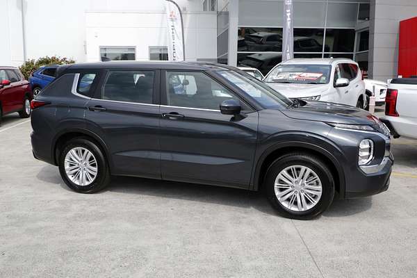 2024 Mitsubishi Outlander ES ZM