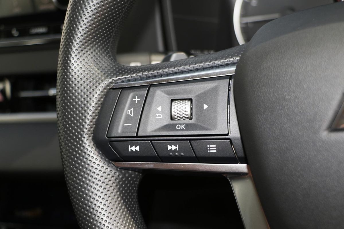 2024 Mitsubishi Outlander ES ZM