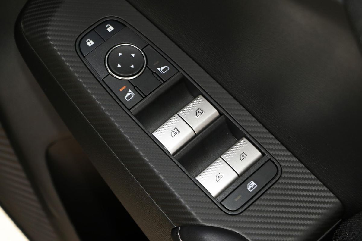 2024 Mitsubishi Outlander ES ZM