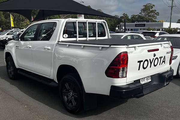 2025 Toyota Hilux SR 48V GUN126R 4X4