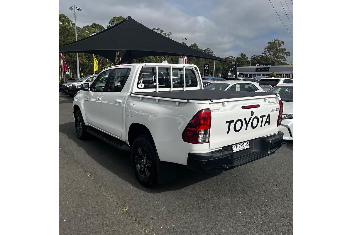 2025 Toyota Hilux SR 48V GUN126R 4X4