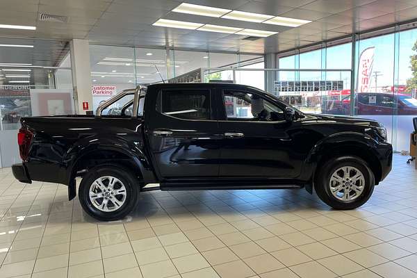 2025 Nissan Navara ST D23 4X4
