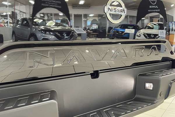 2025 Nissan Navara ST D23 4X4
