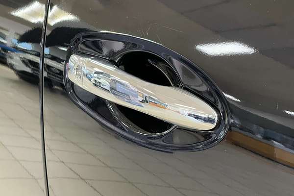 2025 Nissan Navara ST D23 4X4