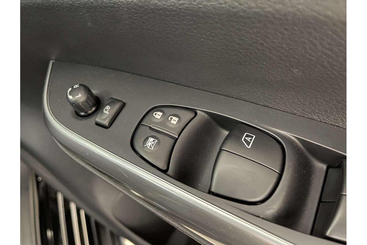 2025 Nissan Navara ST D23 4X4