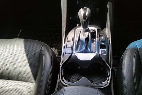 2017 Hyundai Santa Fe Highlander DM5 Series II